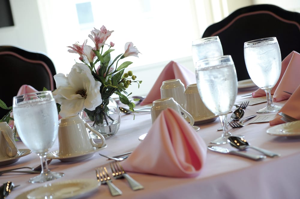 Coldwater Cafe 25 Photos & 47 Reviews American (Traditional) 19 E