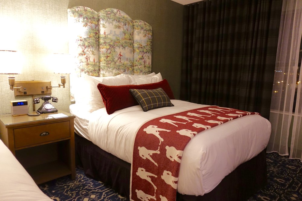 Queen Bed Yelp Photo Of Graduate Minneapolis Mn United States Queen Bed