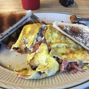 Brown Bag Deli 14 Reviews Delis 125 Weymouth St Rockland Ma Photo Of Brown Bag Deli Rockland Ma United States Omelete