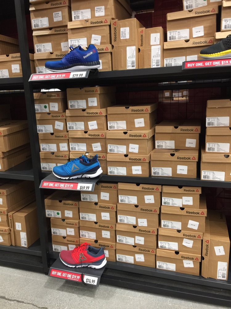 reebok outlet gilroy