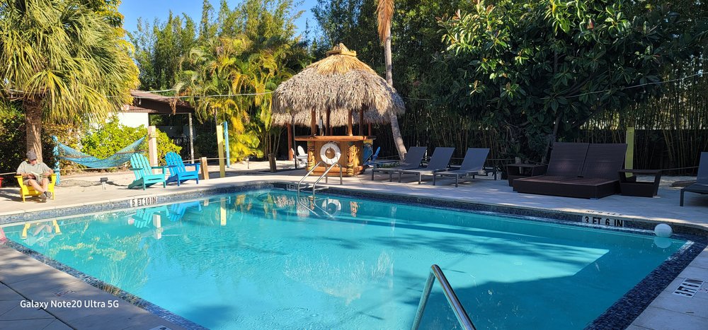 Siesta Key Palms Hotel