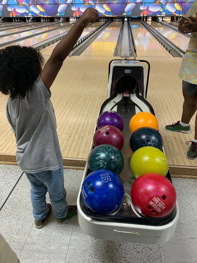 Star Lanes Bowling Center