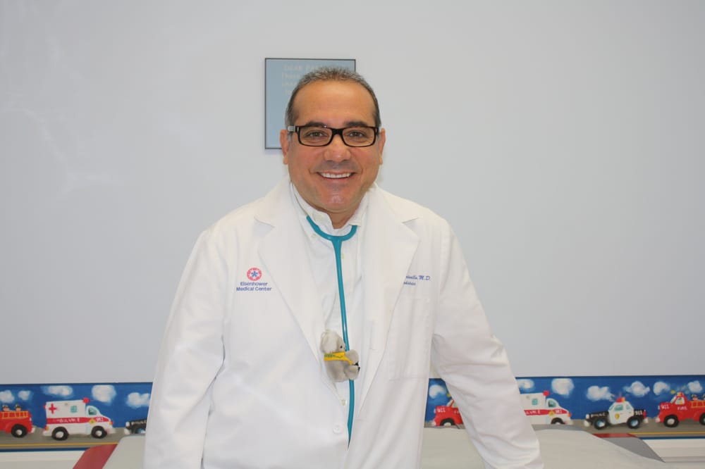 image of business Arturo Quintanilla, MD