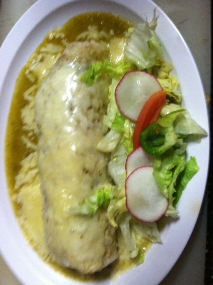 Burrito mojado en salsa verde Yelp