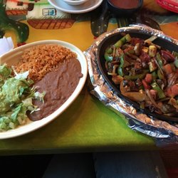El Grand Patron 10 Photos Reviews Mexican 1007 W Perkins Photo Of El Grand Patron Sandusky Oh United States Veggie Fajitas
