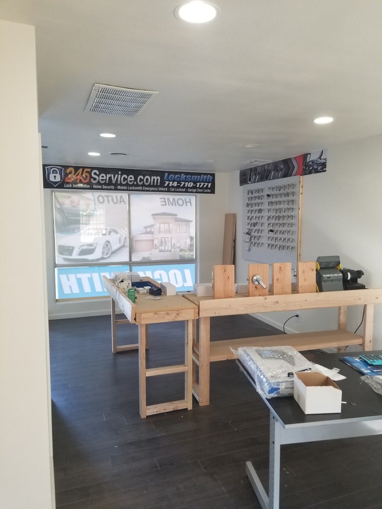 24 5 Service Keys Locksmiths 12570 Brookhurst St Garden Grove 24 5 Service Keys Locksmiths 12570 Brookhurst St Garden Grove Ca Phone Number Yelp