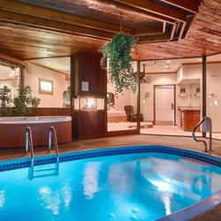 Sybaris Pool Suites 24 Photos 27 Reviews Hotels 10240 N Photo Of Sybaris Pool Suites Mequon Wi United States Paradise Swimming