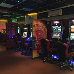 Sara amaral slot Holdem indicator icons