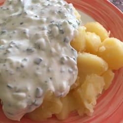 Fleischerei Domke - Berlin, Deutschland. Kräuterquark... Gefühlt mit einer ganzen, großen Zwiebel drin. Das sollte man vorher ankündigen.