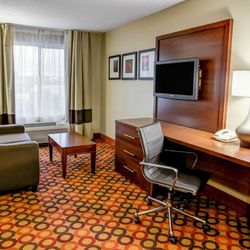 Comfort Suites Concord Mills 46 Photos Hotels 7800 Gateway Photo Of Comfort Suites Concord Mills Nc United States
