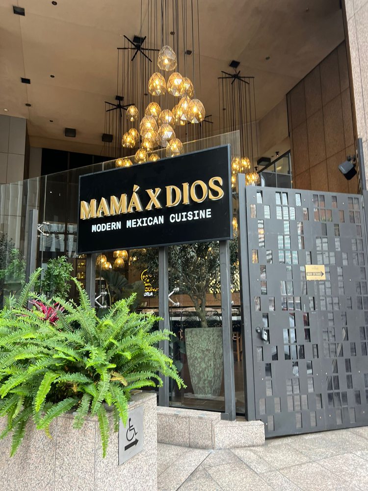Mamá Por Dios