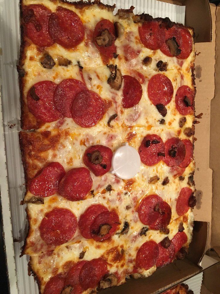 Blackjack pizza salads