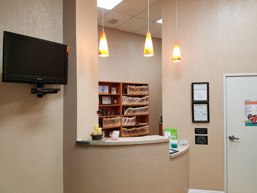 image of business Arroyo Dental