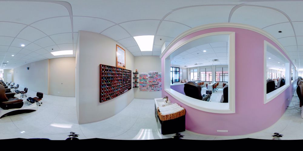 Royal Nails Spa 220 Photos & 26 Reviews Nail Salons 10 W State St