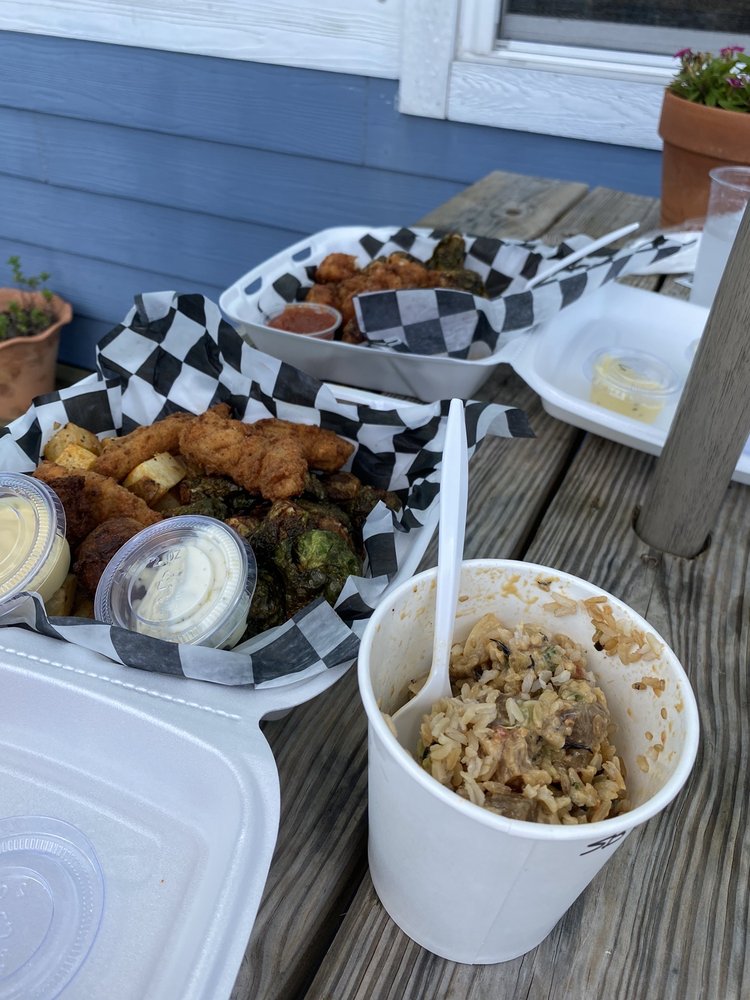 Greentail's Seafood Market and Kitchen