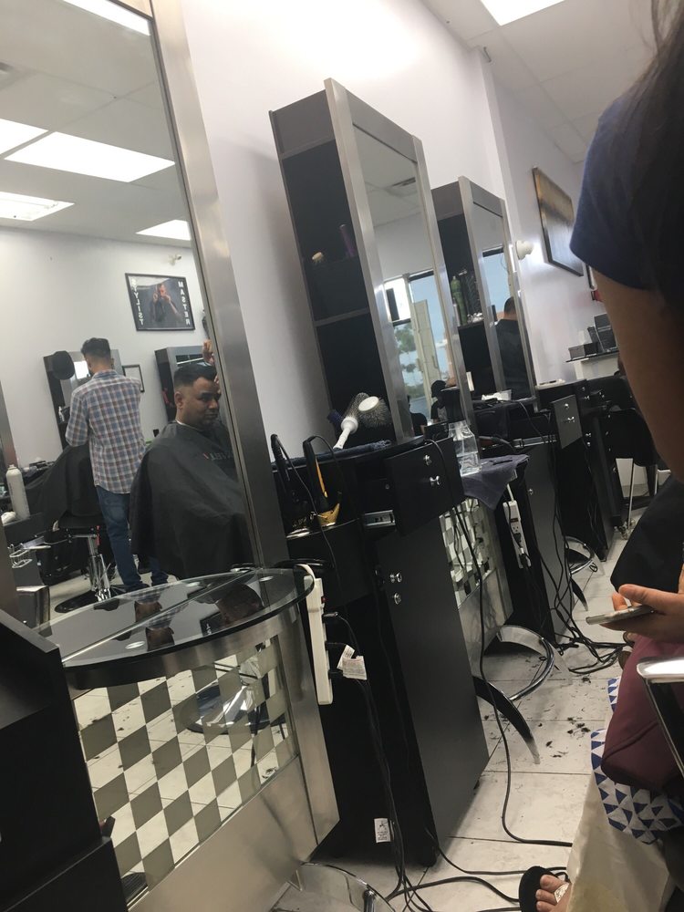 Nulook Beauty Salon