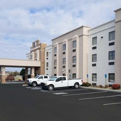Comfort Suites Airport 17 Photos Hotels 140 Cusick Rd Alcoa Photo Of Comfort Suites Airport Alcoa Tn United States