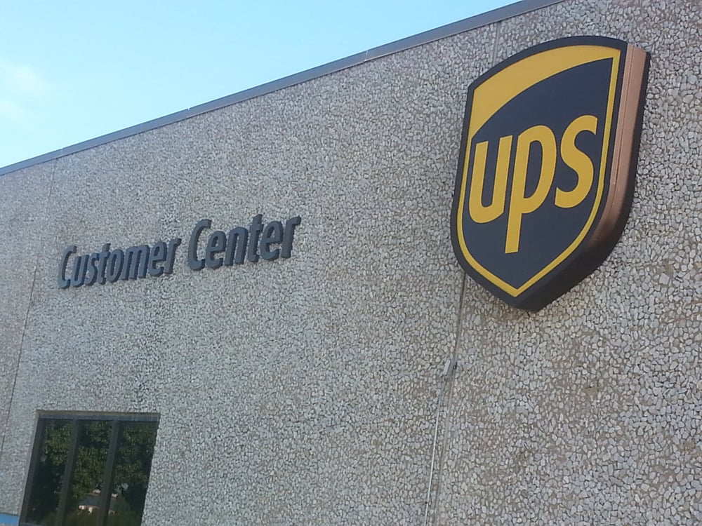 UPS Customer Center 59 Reviews Shipping Centers 4200 Samuell Blvd