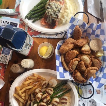 Out Of The Blue Seafood 144 Photos 151 Reviews 252 E Photo Of Out The Blue Seafood Hampton Bays Ny United States