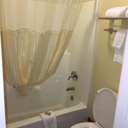 savannah garden hotel photo of savannah garden hotel savannah ga united states bathroom - Savannah Garden Hotel savannah garden hotel photo of savannah garden hotel savannah ga united states bathroom - Savannah Garden Hotel