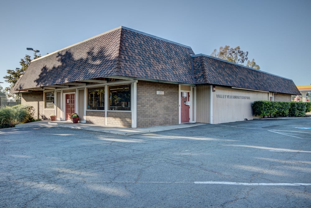 Valley Veterinary Hospital 15 Photos & 43 Reviews Veterinarians