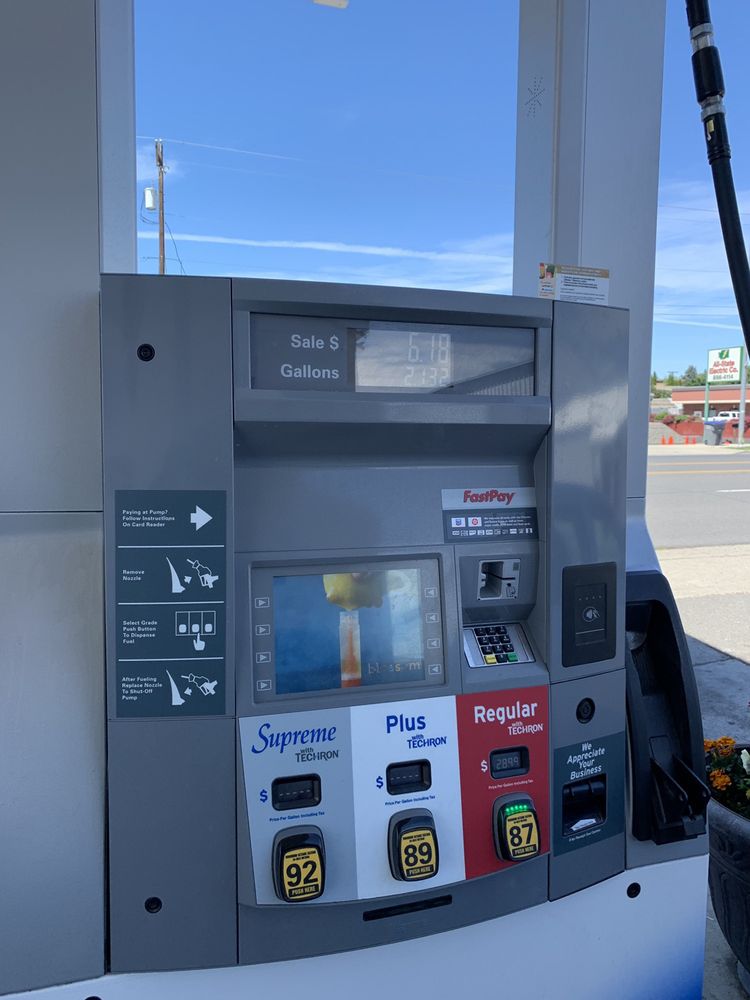 Selah Chervron / Toro Taco