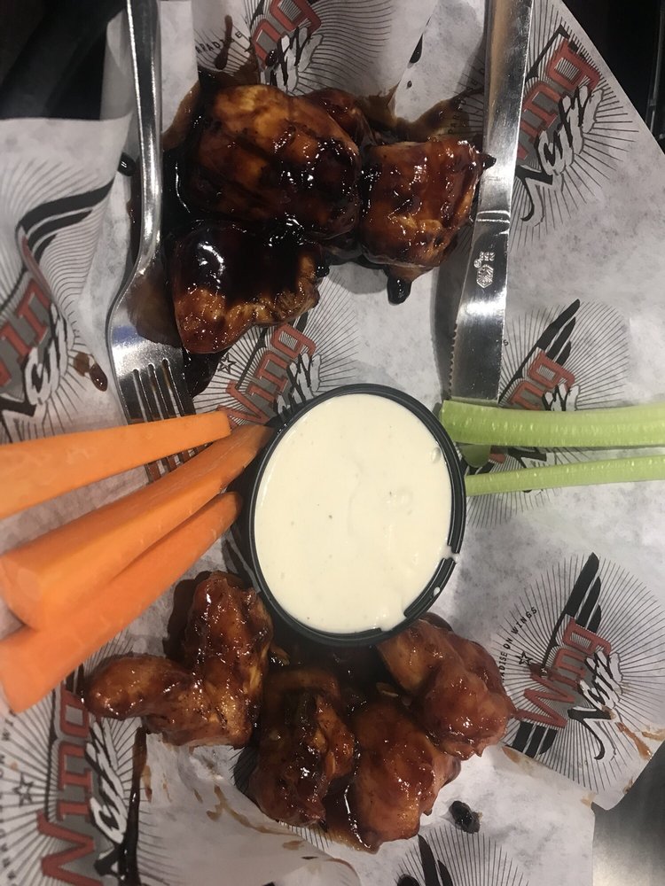 Wing Nutz 30 Photos & 47 Reviews Chicken Wings 250 Red Cliffs Dr