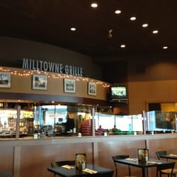 Milltowne Grill Closed American Traditional 1 Airport Rd Photo Of Milltowne Grill Manchester Nh United States Front Shot