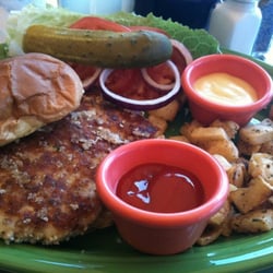 J Christopher S Closed 32 Reviews Breakfast Brunch 1675 Photo Of J Christopher S Smyrna Ga United States Pecan En