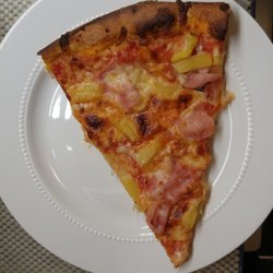 Perla S Pizza Cafe Closed 51 Van Loon St Elmhurst Photo Of Perla S Pizza Cafe Elmhurst Ny United States Hawaiian Pie