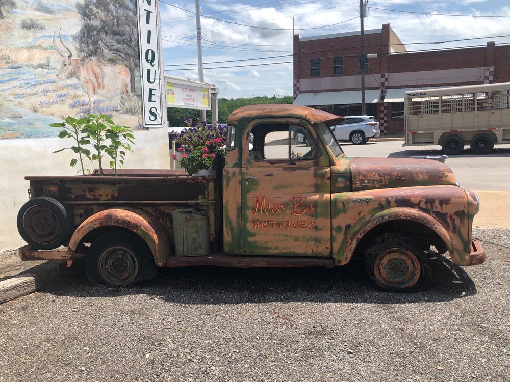 Miss B's Antiques & Collectibles