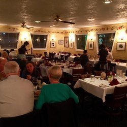 Ristorante Amalfi Closed 37 Photos 87 Reviews Italian 298 Photo Of Ristorante Amalfi Bloomingdale Il United States Dining Area