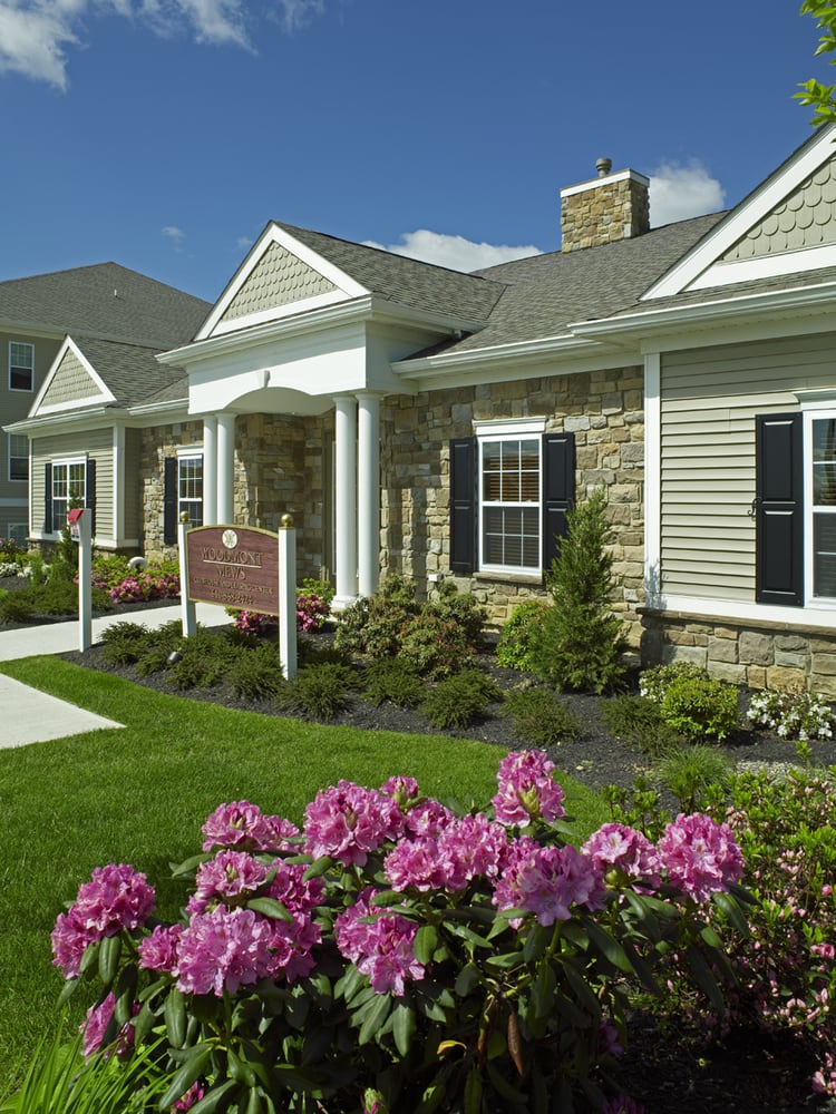 Woodmont Mews