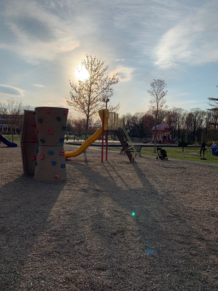 Van Dyck Park
