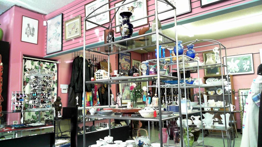 Upscale Thrift 23 Photos & 17 Reviews Thrift Stores 2590 21st St