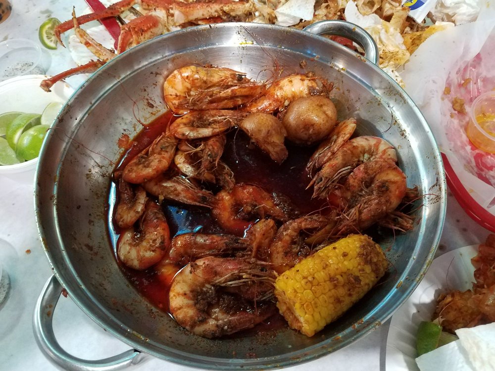 The Remnants Of Combo B Snow Crab Legs And 2 Pounds Shrimp Yelp Photo Of The Cajun Crab Long Beach Ca United States Remnants
