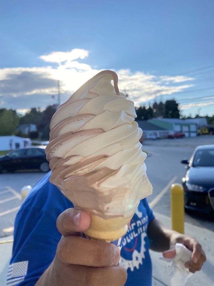 Ice Cream Lady, Massachusetts Roadtrippers