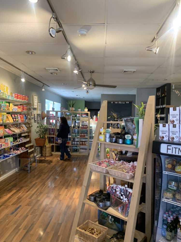 Friend's Corner Tea & Snack Bar
