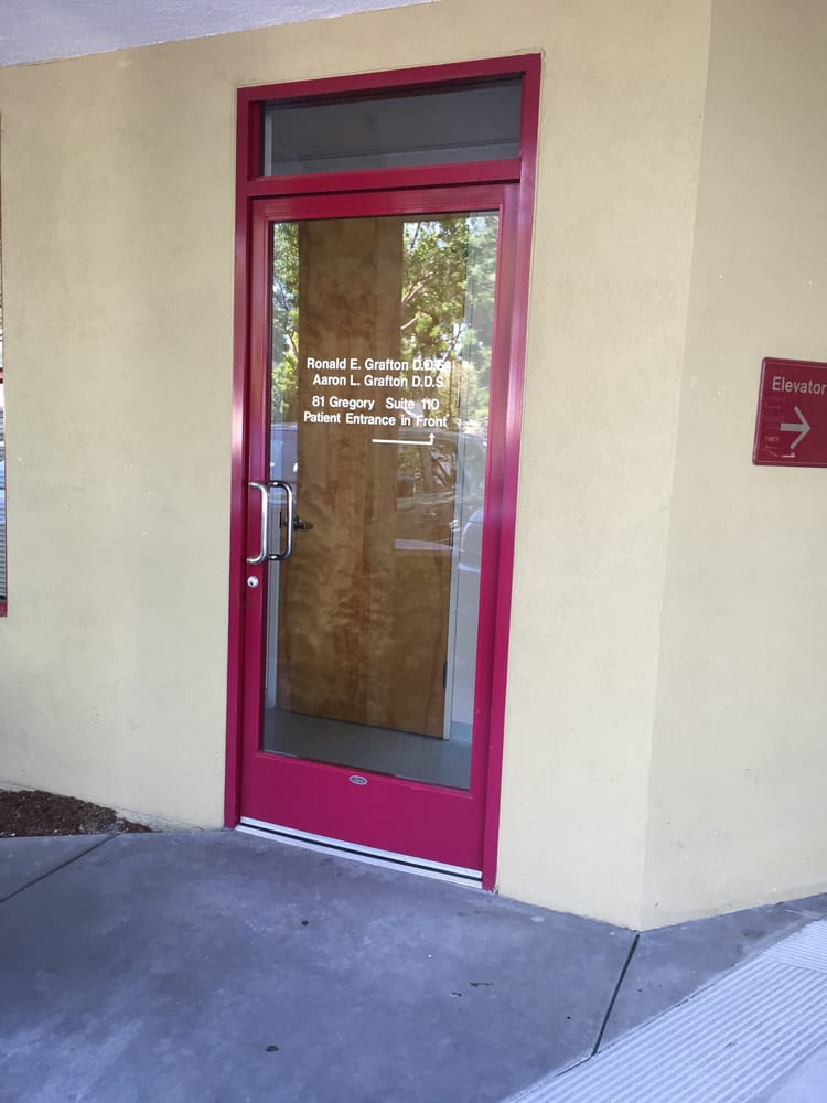 image of business Ronald E Grafton, DDS