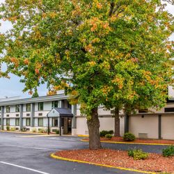 Clarion Inn 21 Photos Hotels 827 Finley Rd Belle Vernon Pa Photo Of Clarion Inn Belle Vernon Pa United States