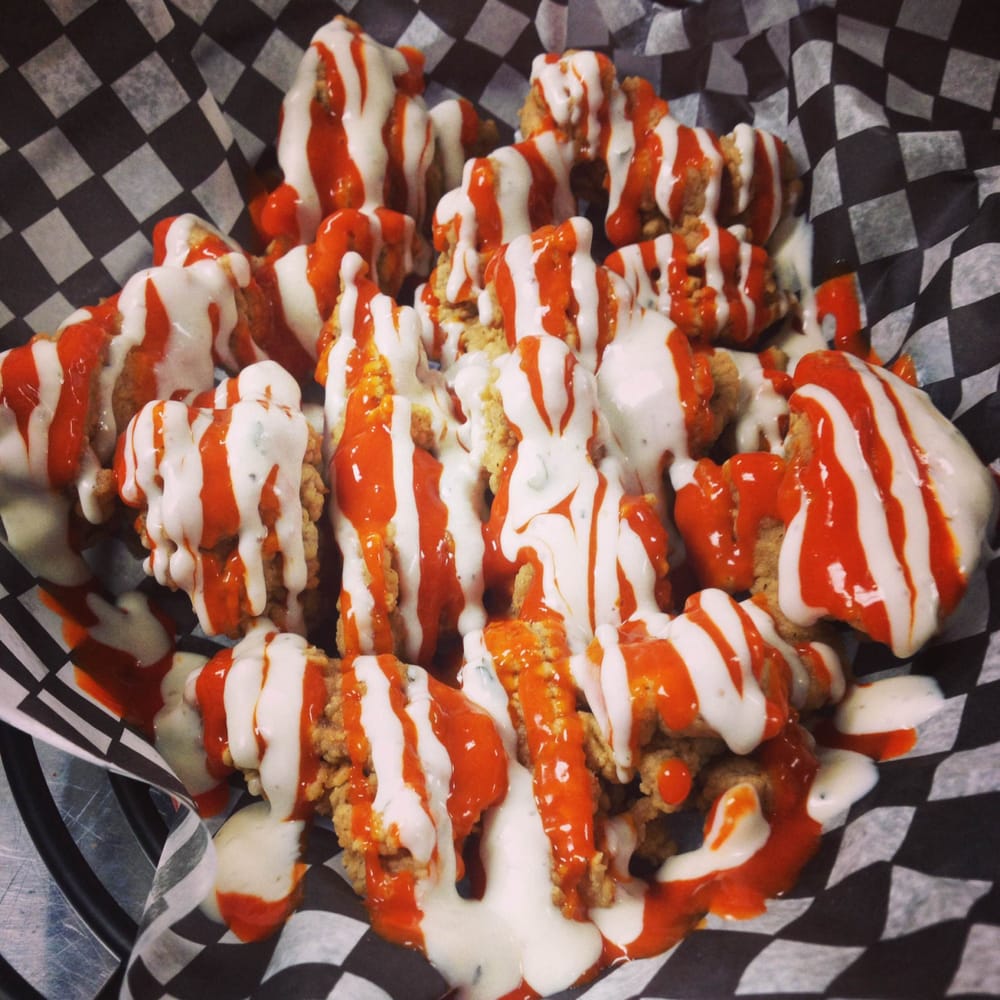 Little Bones Wings 74 Photos Chicken Wings 123 Regent Avenue W