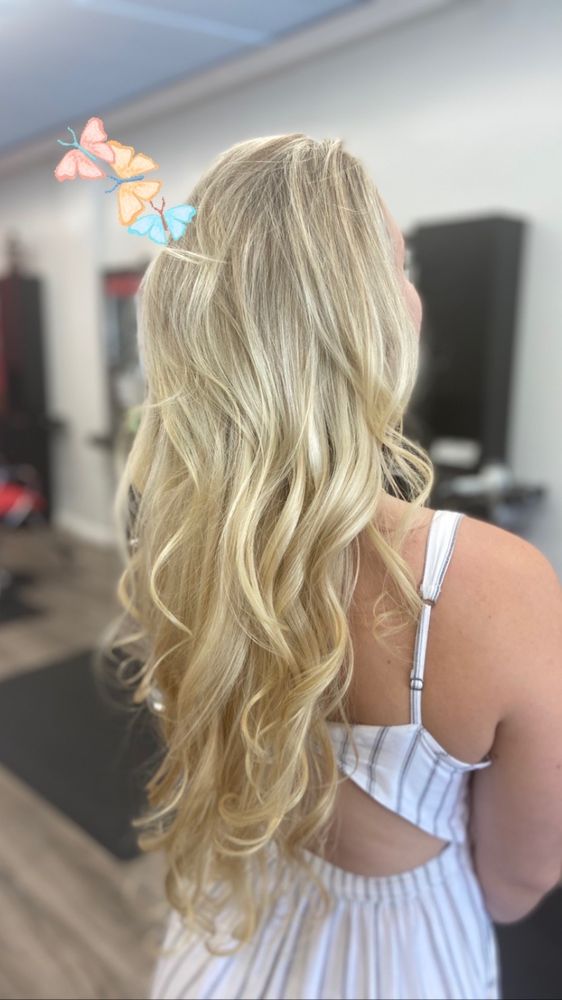 Wallys Hair Salon