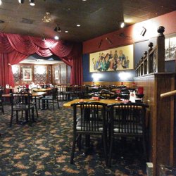 Speak Easy Restaurant 32 Reviews Italian 1001 30th Ave S Photo Of Speak Easy Restaurant Moorhead Mn United States Dining Area