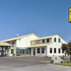 Super 8 By Wyndham Iowa Falls Hotels 839 S Oak Hwy 65 Photo Of Super 8 By Wyndham Iowa Falls Ia United States