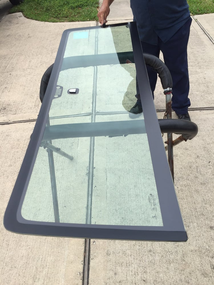 Apple Glass Company 29 Reviews Auto Services 3111 Apple Glass Company 29 Reviews Auto Services 3111 Antoine Dr Lazy Brook Timbergrove Houston Tx Phone Number Yelp