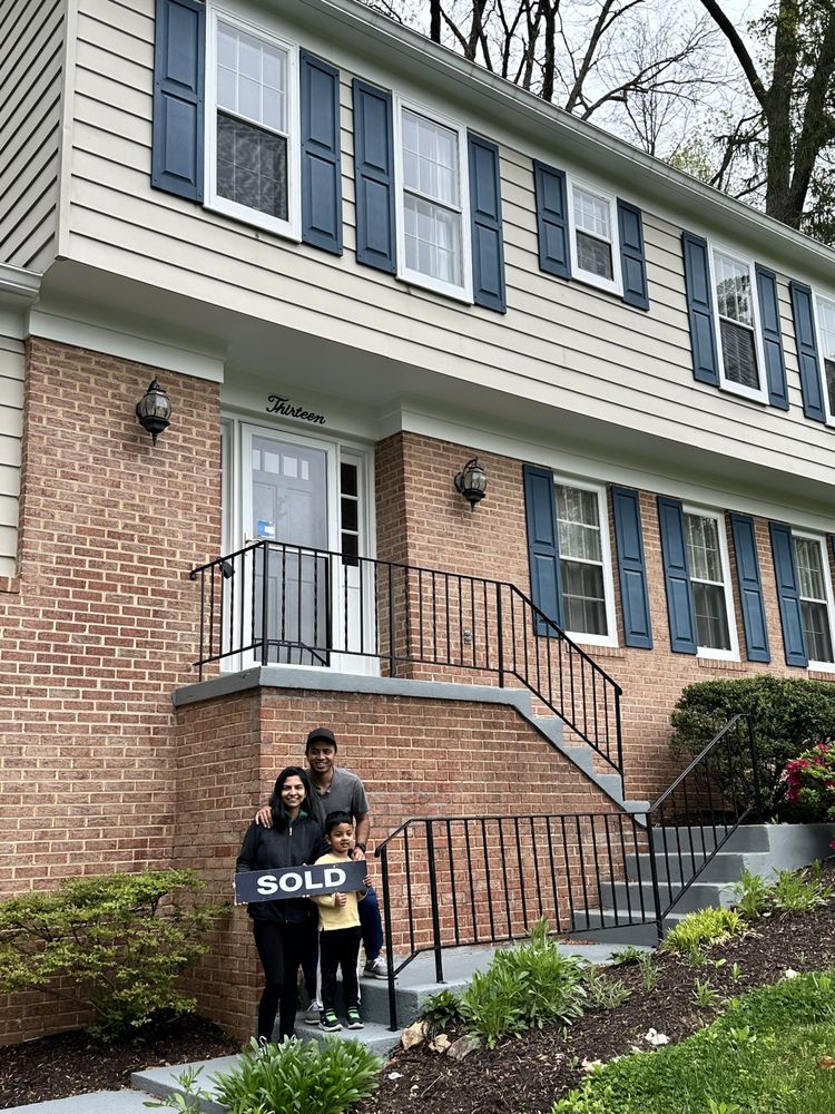 Robyn Porter - Long & Foster Real Estate