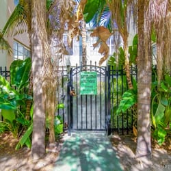 The Barcelona Studios Guest Houses 500 15th St Miami Beach Fl Photo Of The Barcelona Studios Miami Beach Fl United States Main Entrance