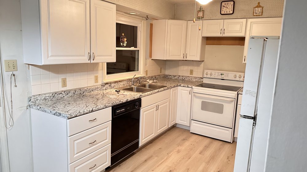 image of business E&J Handyman And Flooring 