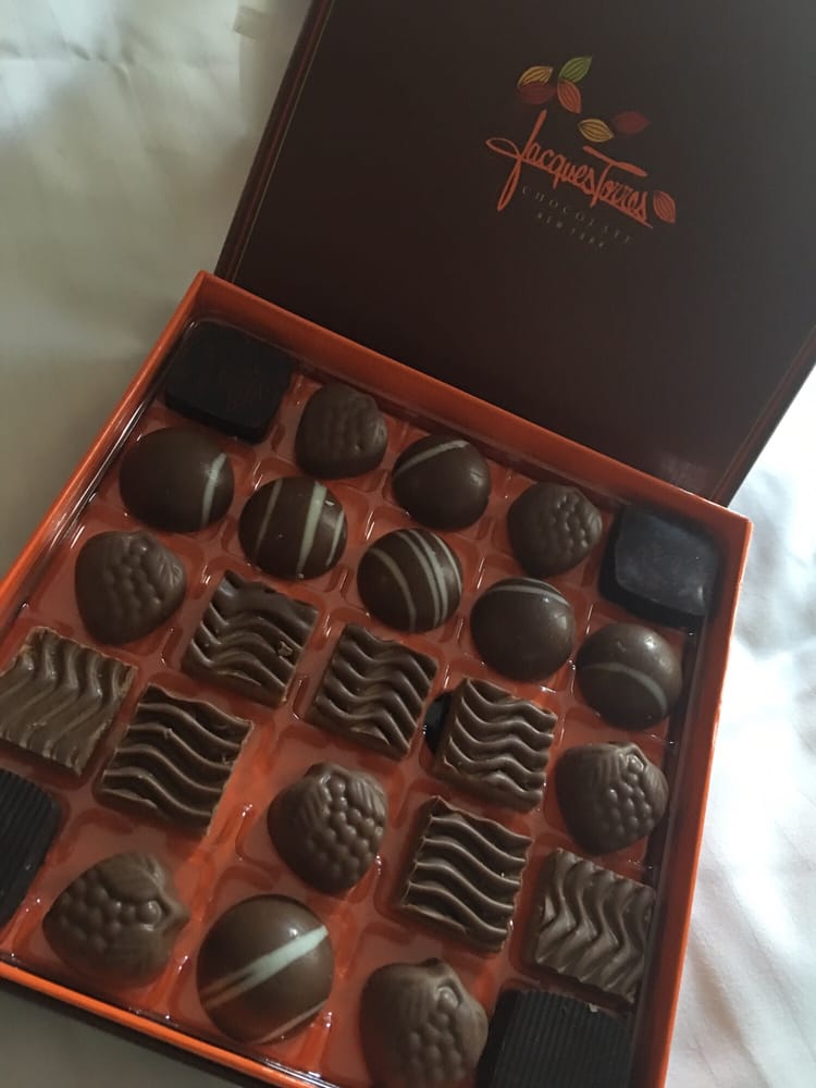 Jacques Torres Chocolatier Desserts 89 E 42nd St, Midtown East, New