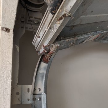 Perry Garage Doors 20 Photos Door Services 1921 Spring Photo Of Perry Garage Doors Spring Tx United States Pretty Bad Shape